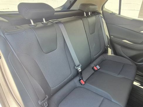 Used 2023 Buick Encore GX Preferred w/ Cold Weather Comfort Package AWD/4WD image 5