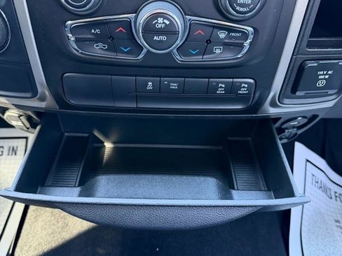 Used 2019 RAM 1500 Big Horn image 24