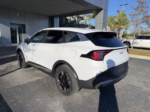 Used 2026 Kia Sportage LX w/ LX Convenience Package image 4