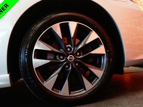 Used 2018 Nissan Sentra SR Turbo FWD image 89