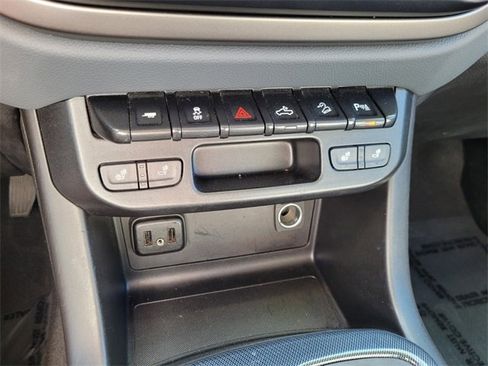 Used 2019 Chevrolet Colorado Z71 image 27