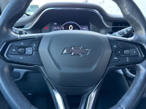 Used 2023 Chevrolet Bolt EUV Premier image 33