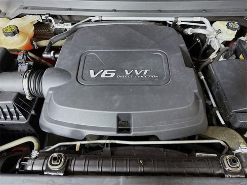 Used 2015 GMC Canyon SLT image 33