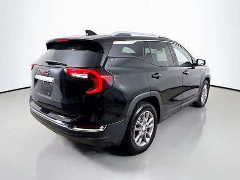 Used 2024 GMC Terrain SLT image 7