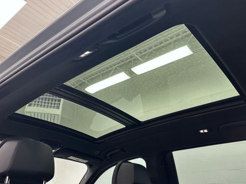 Used 2026 BMW X7 M60i AWD/4WD image 40