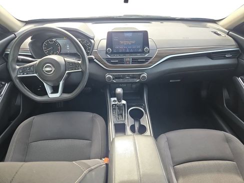 Used 2023 Nissan Altima 2.5 SV image 9