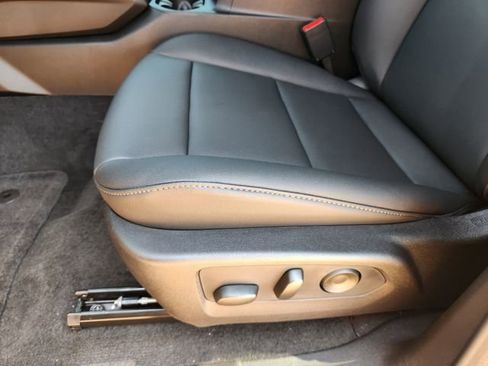 New 2026 Chevrolet Colorado LT w/ LT Convenience Package RWD image 18