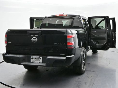Used 2023 Nissan Frontier SV w/ Midnight Edition Package image 41