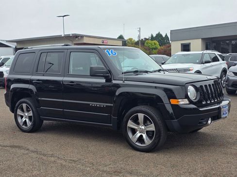 Used 2016 Jeep Patriot Sport image 26