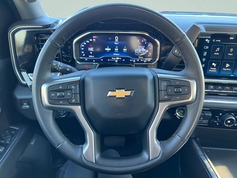 Used 2024 Chevrolet Silverado 2500 LTZ w/ LTZ Premium Package AWD/4WD image 12