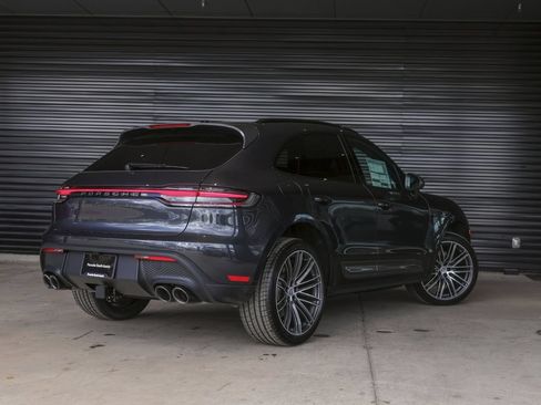 New 2026 Porsche Macan T AWD/4WD image 7