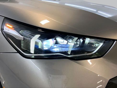 Used 2024 BMW 540i xDrive AWD/4WD image 27