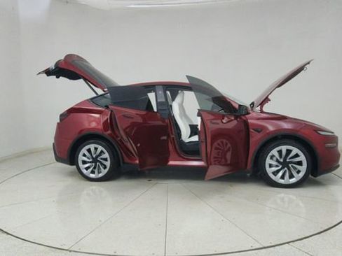 Used 2026 Tesla Model Y AWD image 70