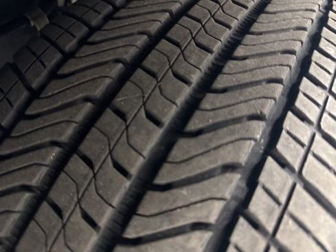 Used 2022 GMC Sierra 1500 SLT w/ SLT Premium Plus Package AWD/4WD image 41