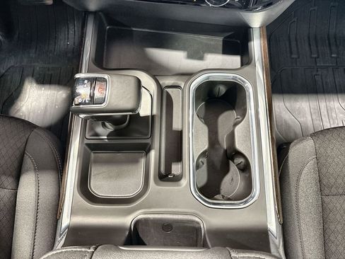 Used 2024 GMC Sierra 1500 Elevation image 19