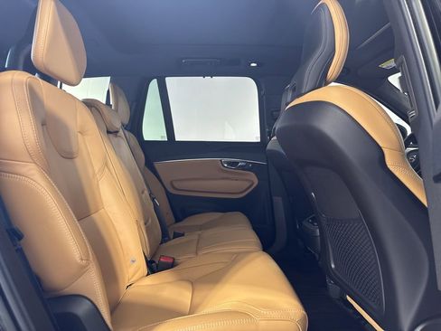 Used 2023 Volvo XC90 B6 Ultimate AWD/4WD image 25
