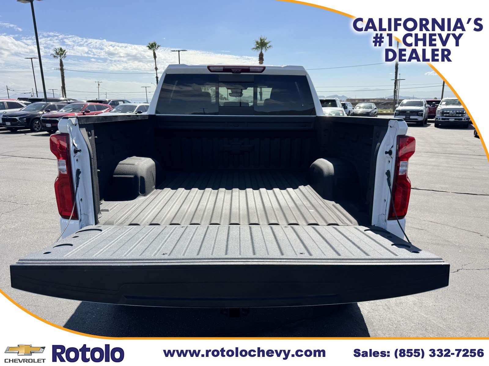 Used 2025 Chevrolet Silverado 1500 ZR2 w/ Technology Package AWD/4WD image 12