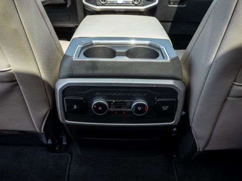 Used 2024 Ford Expedition Limited RWD image 34