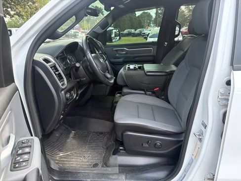 Used 2022 RAM 1500 Big Horn AWD/4WD image 19