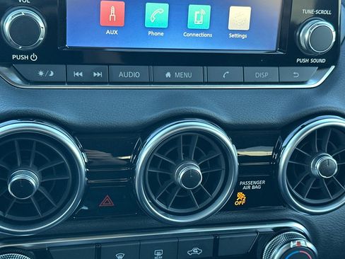 Used 2025 Nissan Sentra S image 30