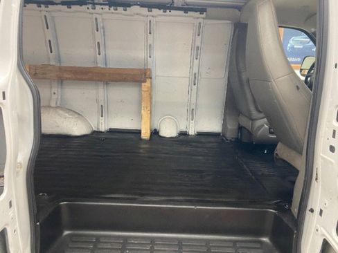 Used 2021 Chevrolet Express 2500 w/ Driver Convenience Package image 13