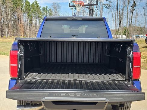 Used 2025 Toyota Tacoma SR5 image 14