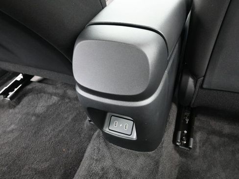Certified 2025 Hyundai Elantra Sport FWD image 23