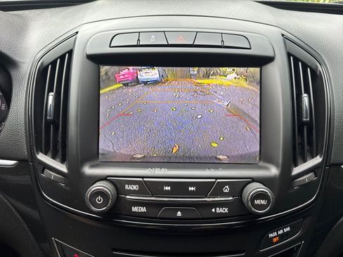 Used 2015 Buick Regal FWD image 23