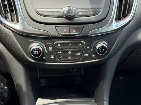 Used 2024 Chevrolet Equinox LT AWD/4WD image 17