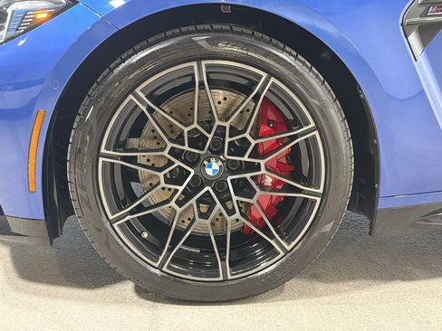 Used 2025 BMW M4 Competition w/ Executive Package RWD image 40