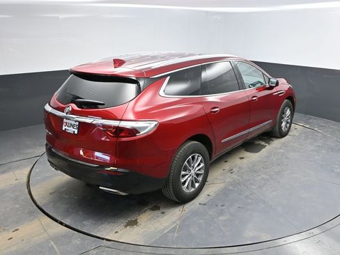 Used 2024 Buick Enclave Premium image 19