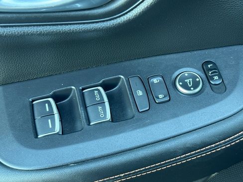 Used 2024 Honda HR-V Sport image 12