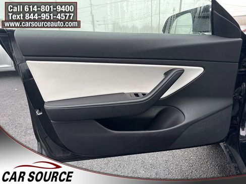 Used 2019 Tesla Model 3 Long Range image 11