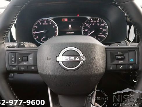 New 2026 Nissan Pathfinder SV image 18