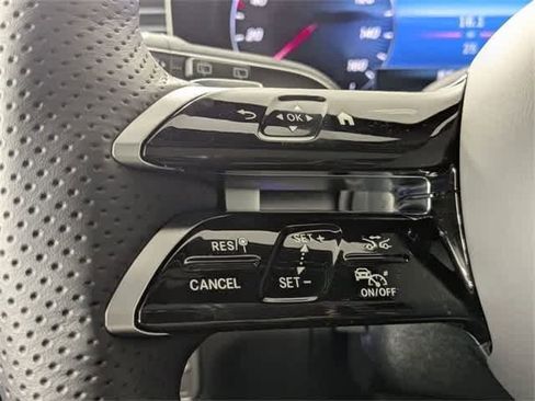 Certified 2025 Mercedes-Benz GLS 450 4MATIC image 25