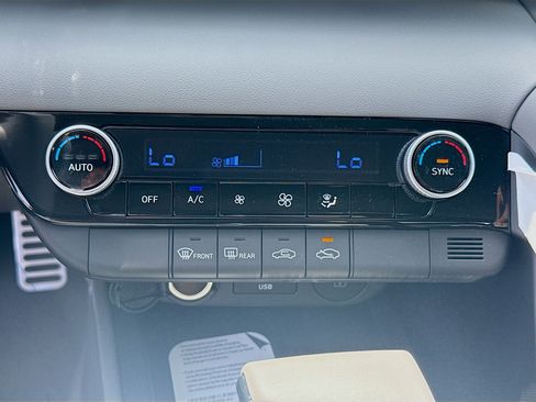 New 2026 Hyundai Elantra Sport FWD image 12