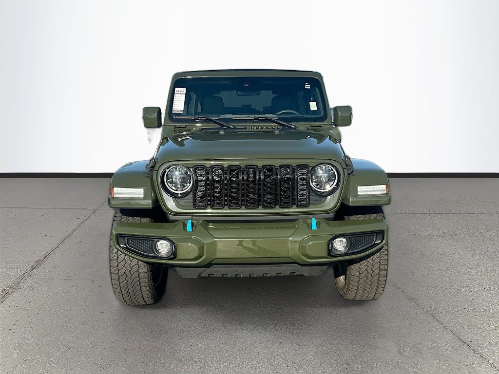 Used 2024 Jeep Wrangler High Altitude AWD/4WD image 2