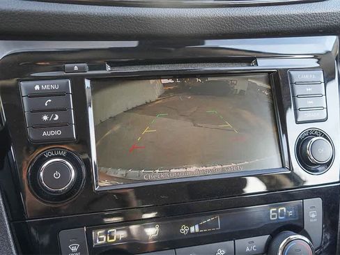 Used 2021 Nissan Rogue Sport SV image 26