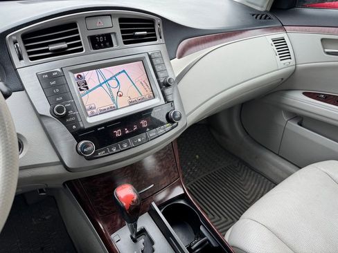 Used 2012 Toyota Avalon Limited FWD image 10