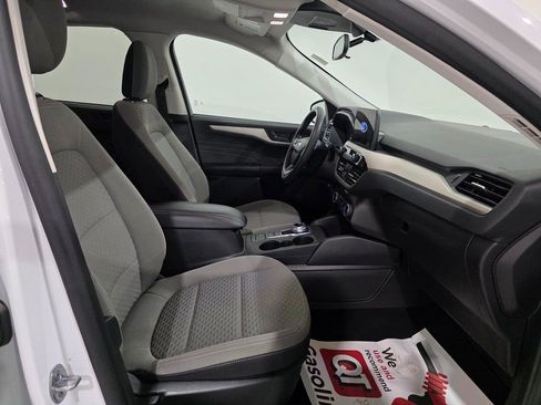 Used 2022 Ford Escape SE image 22