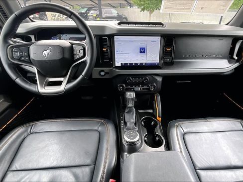 Used 2023 Ford Bronco Badlands w/ Sasquatch Package AWD/4WD image 15