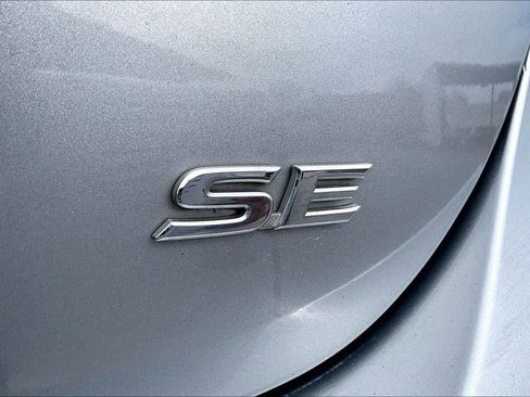 Used 2023 Toyota Camry SE image 24