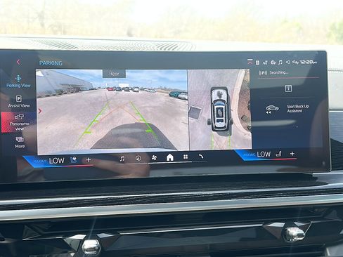 New 2026 BMW X7 M60i image 25