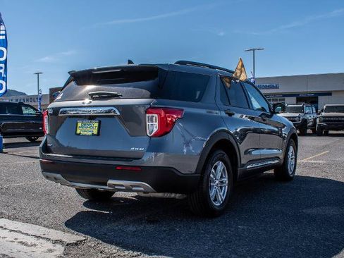 Certified 2024 Ford Explorer XLT w/ Equipment Group 202A AWD/4WD image 5