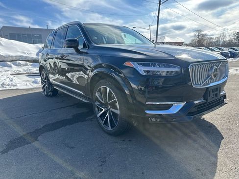Used 2023 Volvo XC90 B5 Plus w/ Protection Package Premier image 2