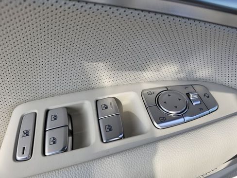 Used 2026 Genesis G70 2.5T Prestige RWD image 20