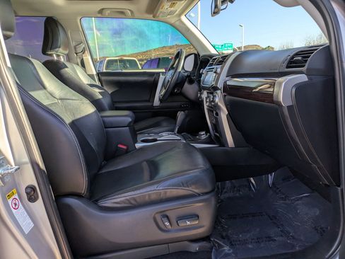 Used 2014 Toyota 4Runner Limited image 31