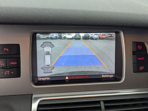 Used 2014 Audi Q7 3.0T S line Prestige w/ S Line Package image 17