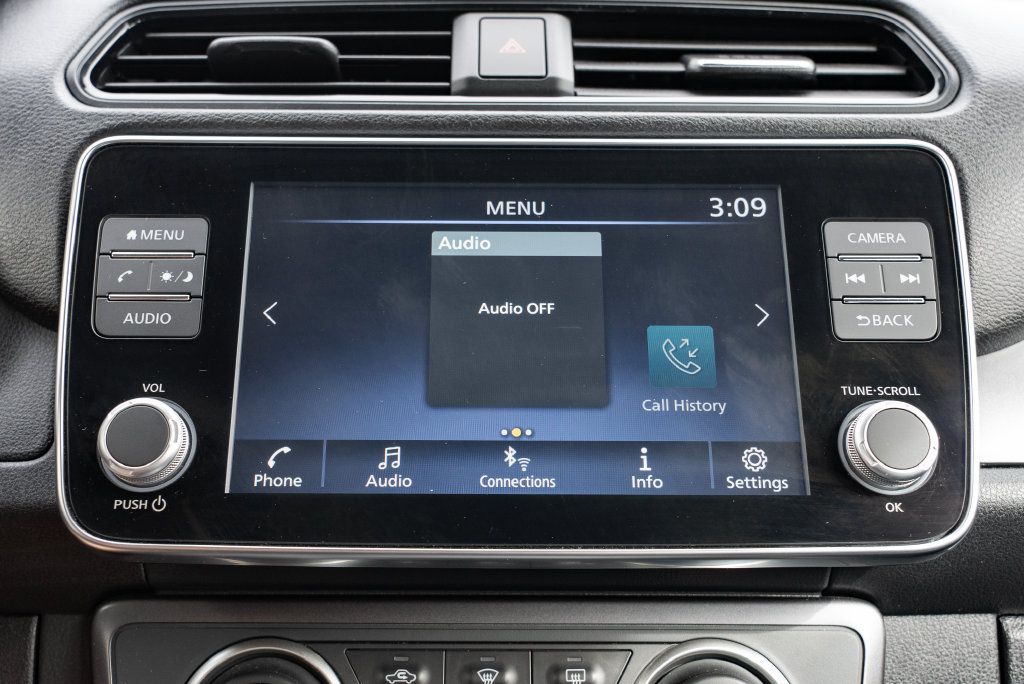 Used 2025 Nissan Leaf S FWD image 16