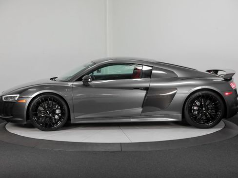 Used 2018 Audi R8 V10 plus AWD/4WD image 7